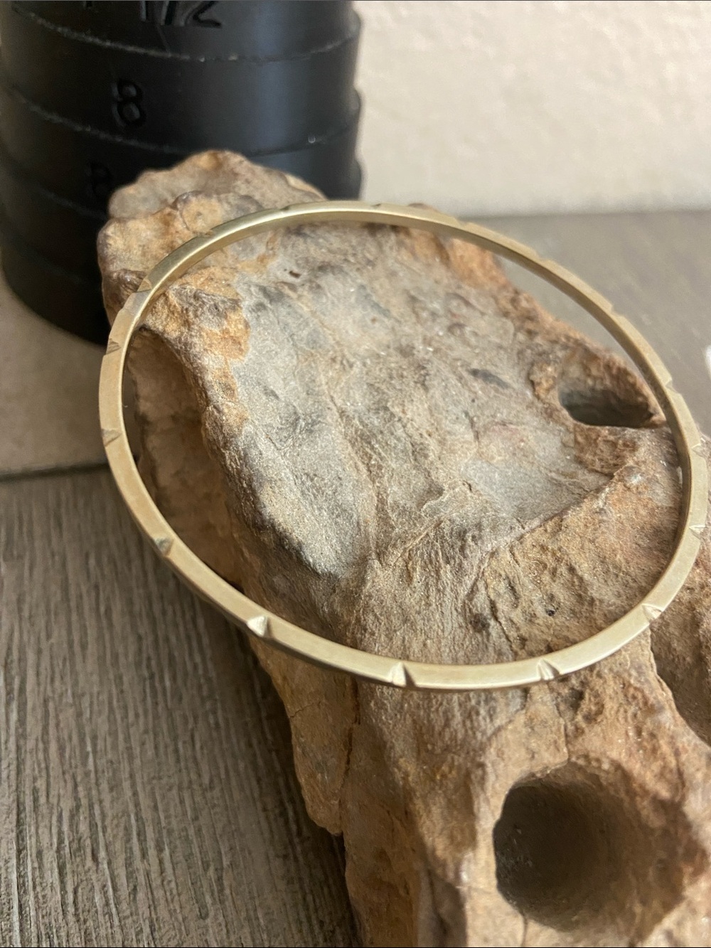 VTG 40s-50s METALES MEXICO 925 SILVER Textured Triangle Accent Bangle Bracelet